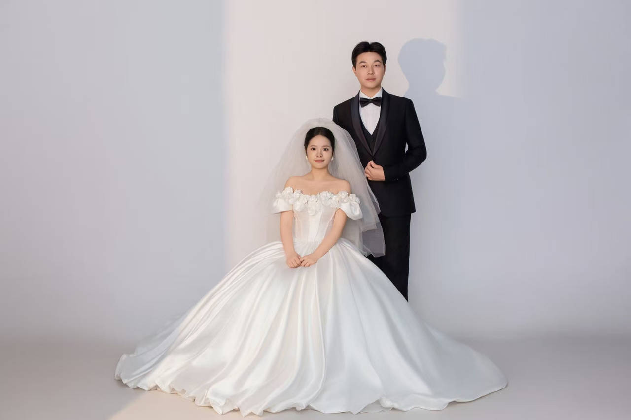 那个让老师骄傲的“调皮”班级!30年同学聚会<strong></p>
<p>江苏公务员考试资讯网</strong>,还伴有一封来自贵州的感谢信