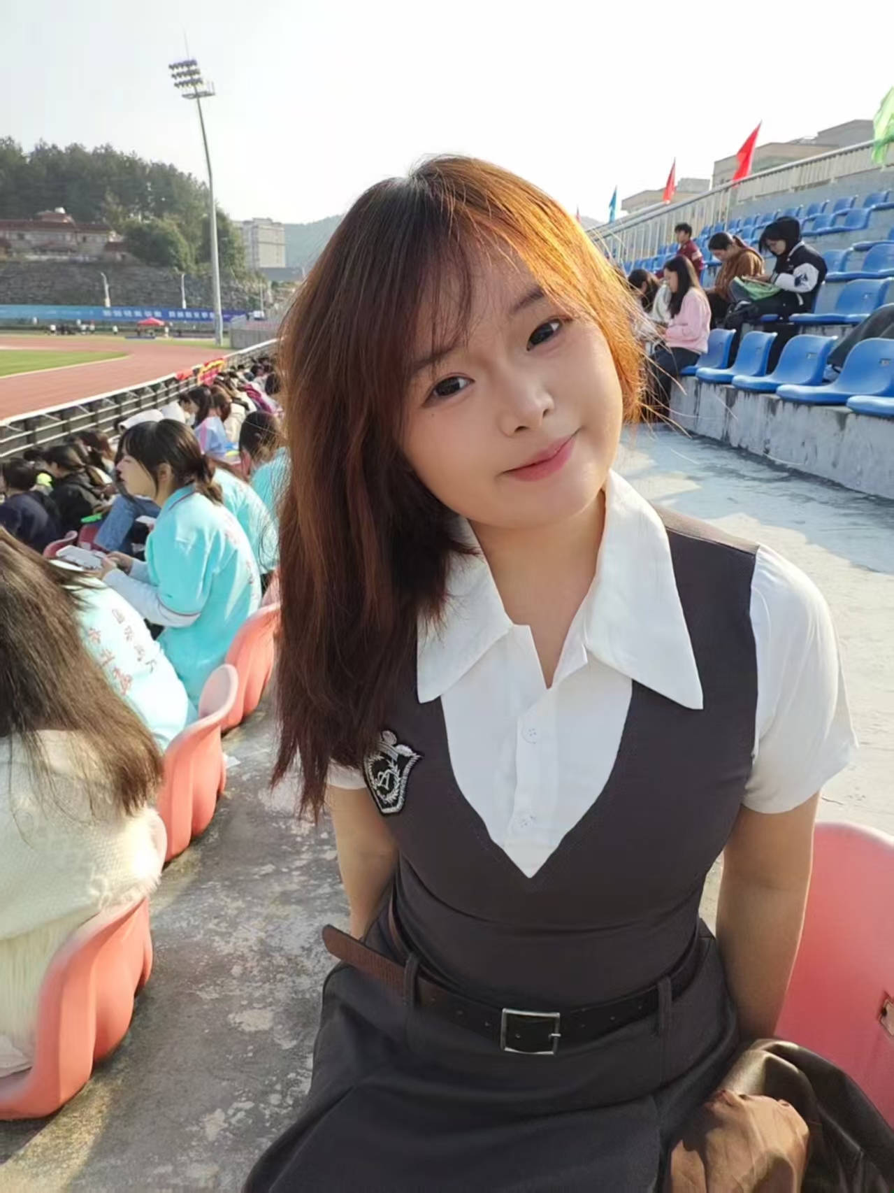 那个让老师骄傲的“调皮”班级!30年同学聚会<strong></p>
<p>江苏公务员考试资讯网</strong>,还伴有一封来自贵州的感谢信