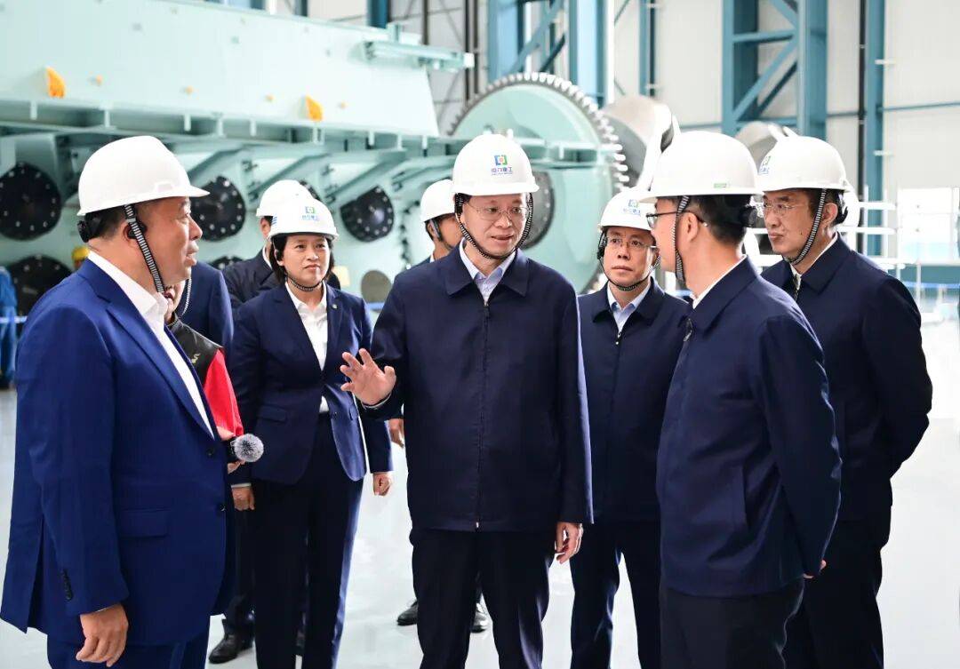 新任辽宁省委书记许昆林<strong></p>
<p>中国投资</strong>,到大连调研