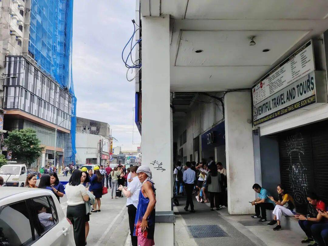 在菲华人亲历7.6级强震:震感强烈<strong></p>
<p>资讯网交易</strong>,有女生被吓哭|鱼眼·热点