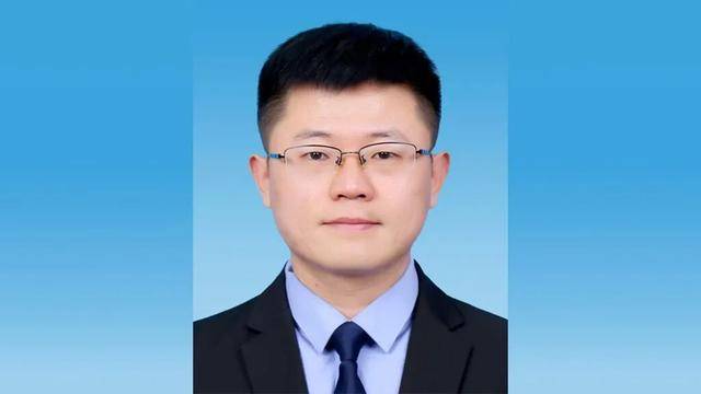 李家亮履新山东汶上县代县长<strong></p>
<p>资讯快车</strong>,此前担任济宁市大数据局局长