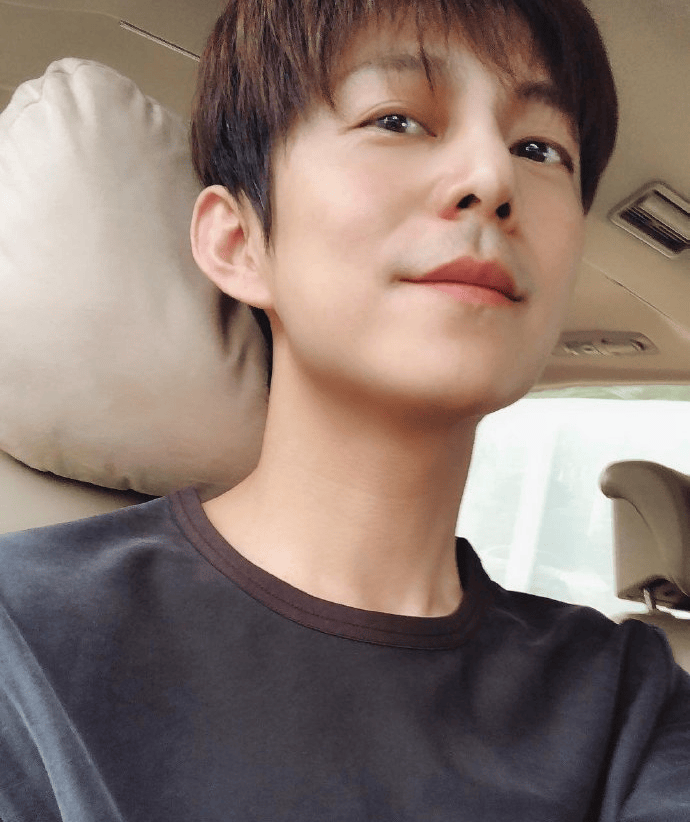 51岁何炅坦言:精力大不如前<strong></p>
<p>新闻资讯</strong>,我现在特别痛苦,又近视又老花