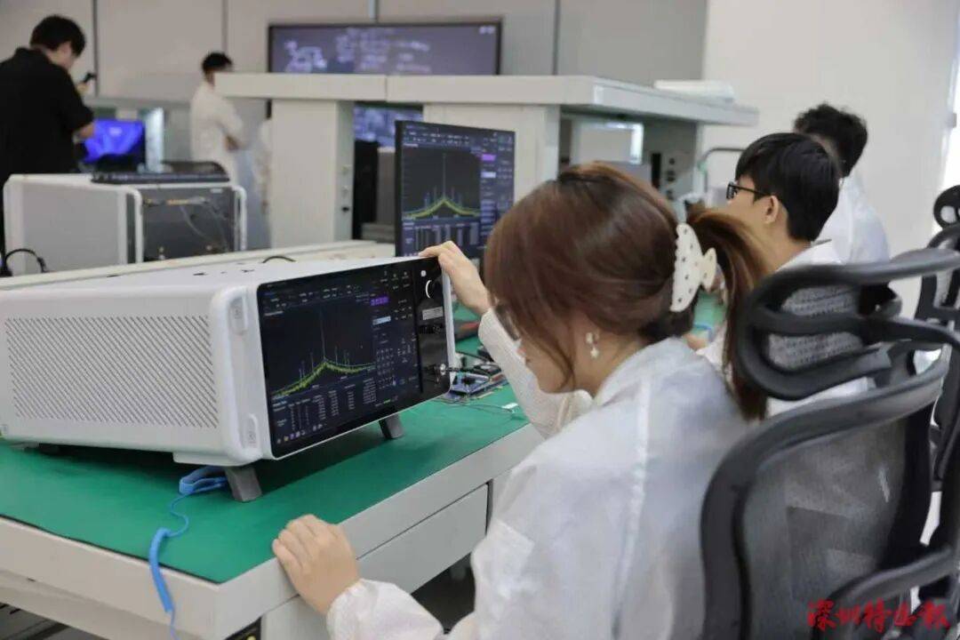 突破封锁<strong></p>
<p>新闻资讯</strong>!国产!!可满足3-5nm芯片需求!!!