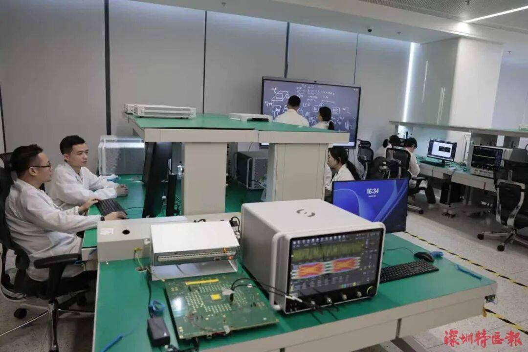 突破封锁<strong></p>
<p>新闻资讯</strong>!国产!!可满足3-5nm芯片需求!!!