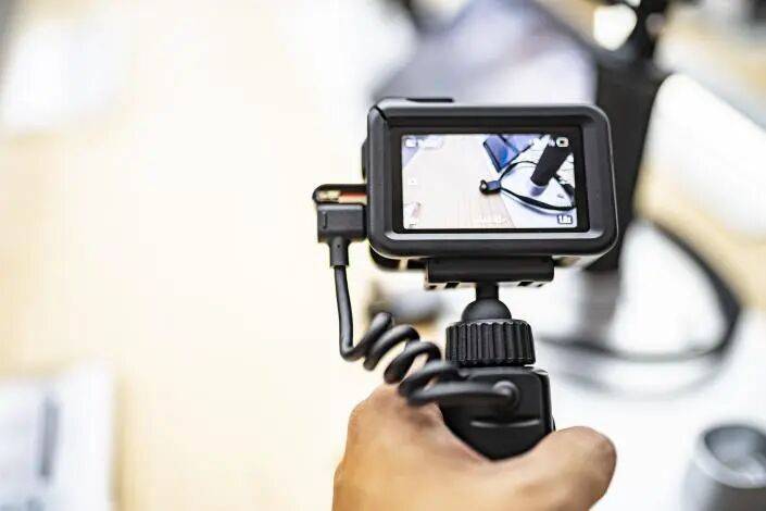 硬刚“背刺”争议<strong></p>
<p>新闻资讯</strong>,大疆为何主动降价?