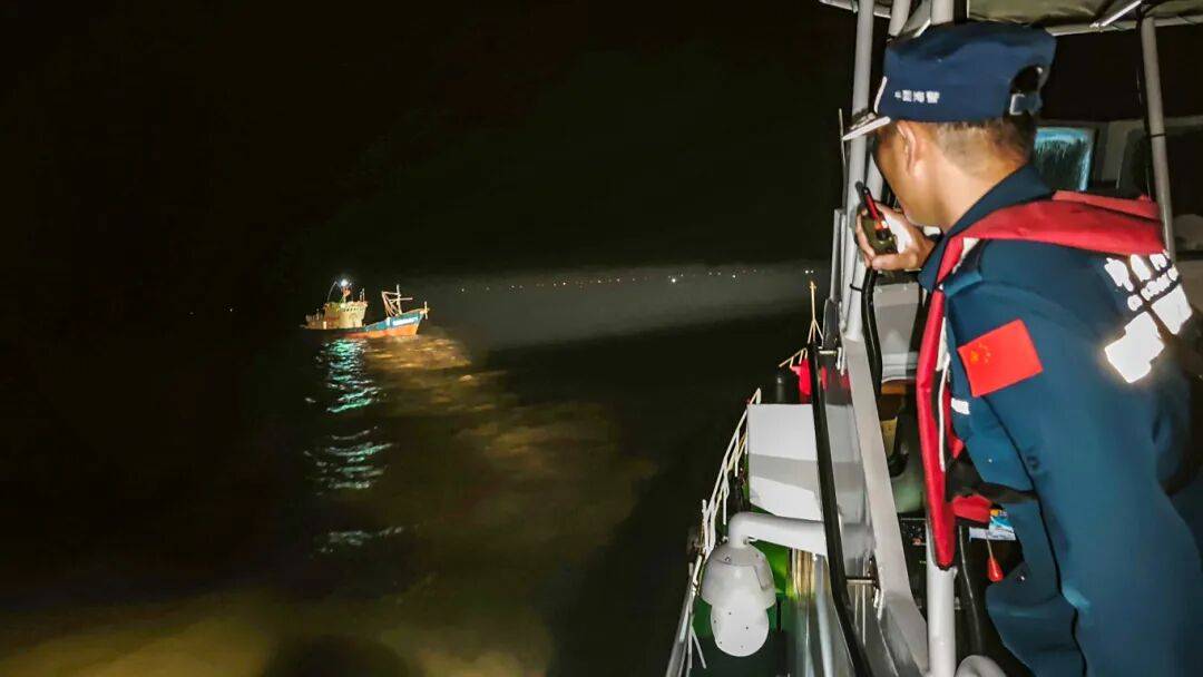 半年出海7次<strong></p>
<p>林俊杰资讯台微博新浪</strong>,神秘渔船从未带回1条鱼,背后是一桩大案!