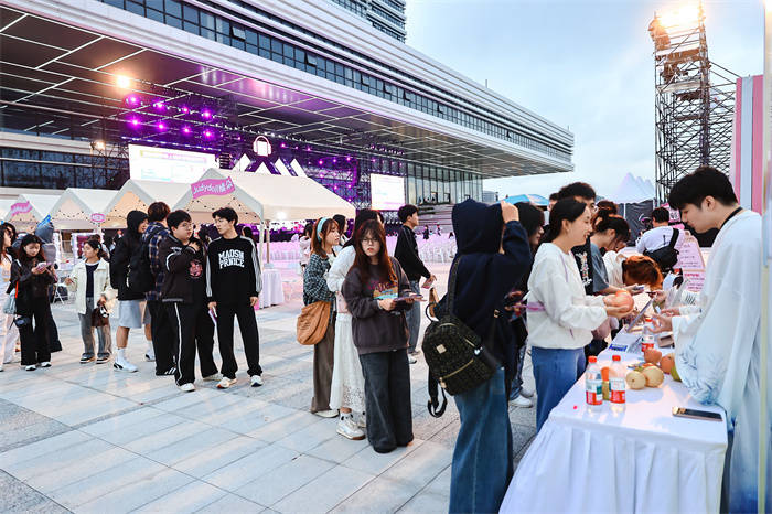 活力唱响青春经济<strong></p>
<p>张店卓创资讯怎么样</strong>,第四届青春上海大学生音乐节绽放南上海科创中心