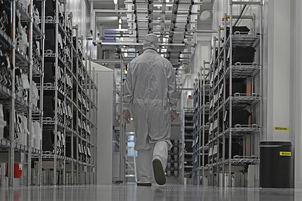 荷兰经济事务部大臣透露“将在几天内与中方会面”<strong></p>
<p>张店卓创资讯怎么样</strong>,但仍在狡辩