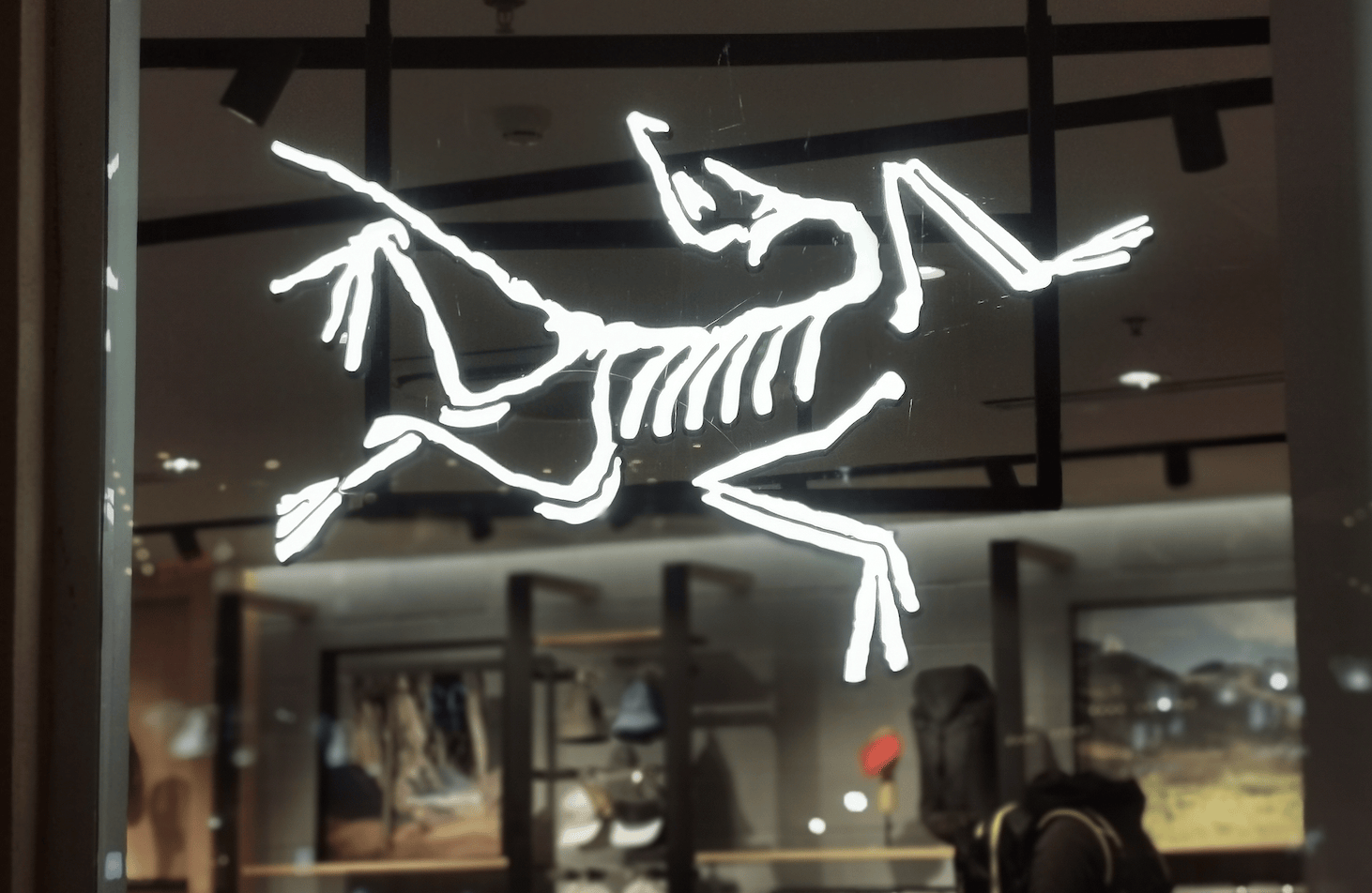 “烟花秀”之后，始祖鸟大中华区总经理佘移峰离职