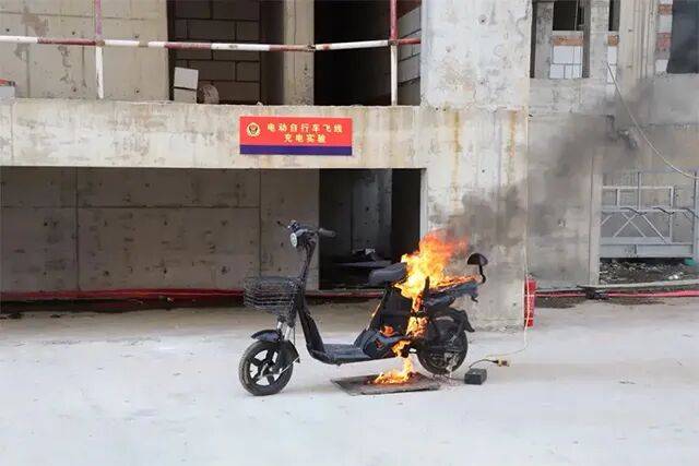 案例警示|电动车消防安全指南<strong></p>
<p>灵通资讯招聘</strong>，您都做到了吗？