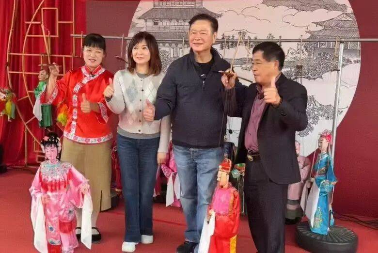 台湾人<strong></p>
<p>灵通资讯招聘</strong>，难道不是中国人？