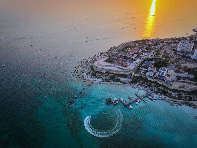 青年说 | 到中亚<strong></p>
<p>电商资讯平台</strong>,奔赴一场激动人心的“探秘”