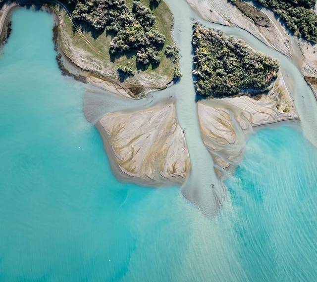 青年说 | 到中亚<strong></p>
<p>电商资讯平台</strong>,奔赴一场激动人心的“探秘”