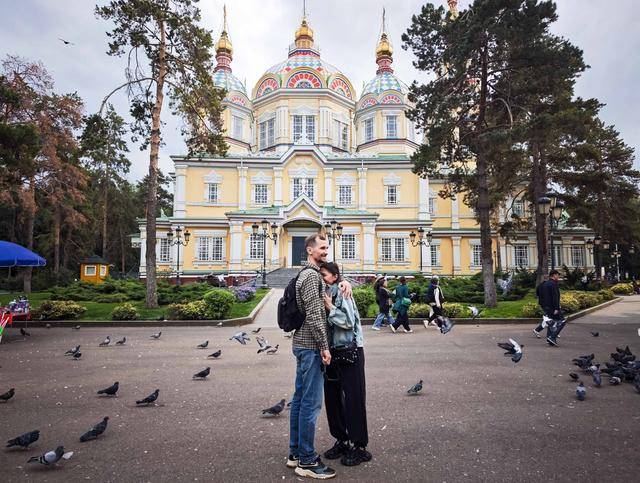 青年说 | 到中亚<strong></p>
<p>电商资讯平台</strong>,奔赴一场激动人心的“探秘”