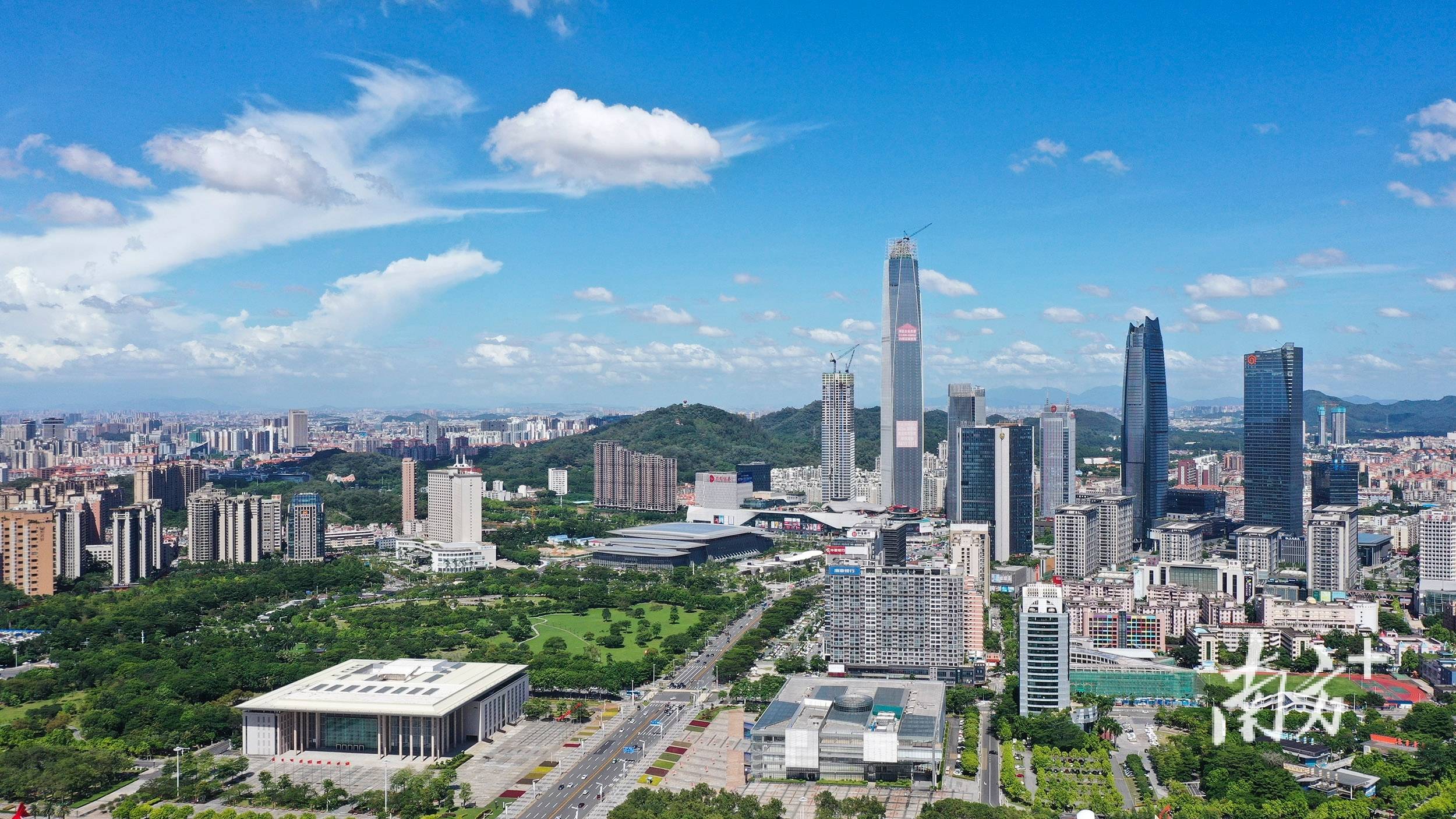 东莞出台住宅设计新规:层高不低于3.1米<strong></p>
<p>凯尔特人资讯</strong>,全龄活动场地成标配