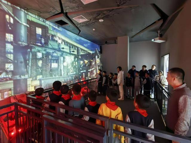 “泉民消防<strong></p>
<p>凯尔特人资讯</strong>，生命至上”山东师范大学附属小学2024级7班雏鹰小队活动举行