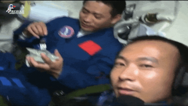太空烧烤？？来看航天员们的“吃饭历程”<strong></p>
<p>吉林资讯广播在线收听</strong>！