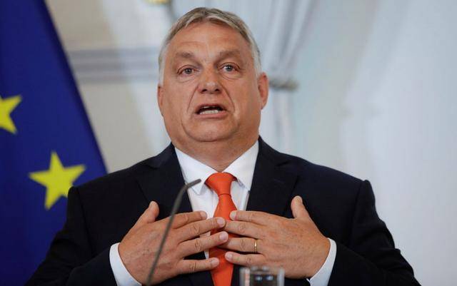 泽连斯基又搞“道德绑架”<strong></p>
<p>下载一点资讯到桌面</strong>,匈牙利怒呛:我们不欠你,别想入欧盟