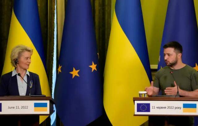 泽连斯基又搞“道德绑架”<strong></p>
<p>下载一点资讯到桌面</strong>,匈牙利怒呛:我们不欠你,别想入欧盟