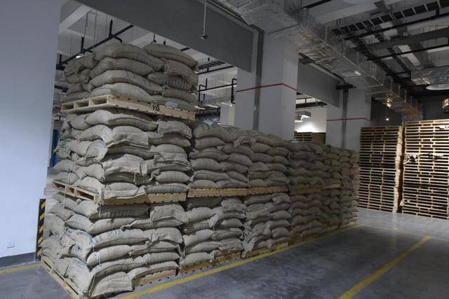 四中全会精神在基层丨记者手记:不产一粒生豆<strong></p>
<p>下载一点资讯到桌面</strong>,昆山何以打造千亿元级咖啡产业?