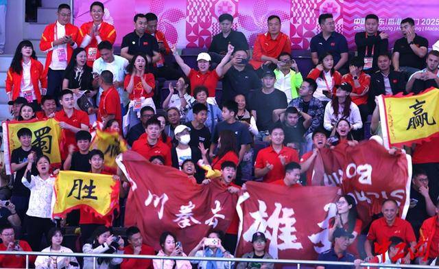 全运会拳击男子80公斤级决赛<strong></p>
<p>林俊杰微博</strong>,王小保夺冠!