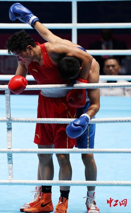 全运会拳击男子80公斤级决赛<strong></p>
<p>林俊杰微博</strong>,王小保夺冠!