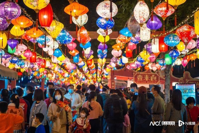 全国首个！广东GDP突破14万亿元<strong></p>
<p>苏州盈天地资讯科技有限公司</strong>，经济大省的全球新坐标