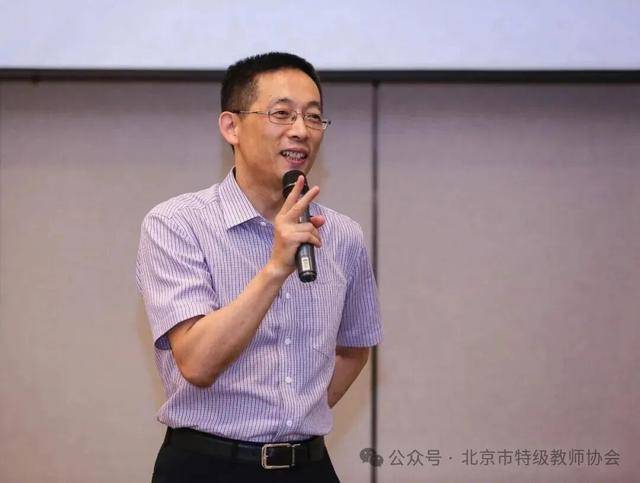 施一公:无论什么学科<strong></p>
<p>网资讯</strong>,物理、工程、生物、文科,我认为最不重要的是智商!