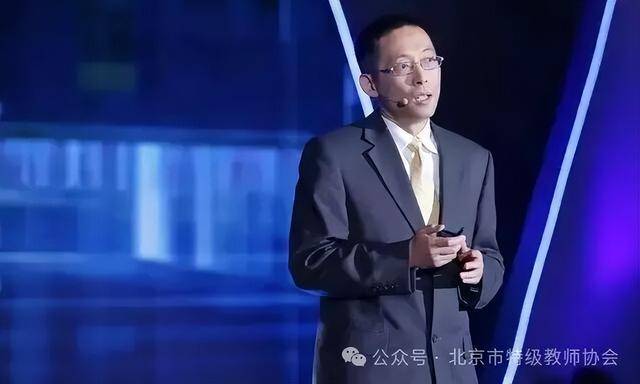 施一公:无论什么学科<strong></p>
<p>网资讯</strong>,物理、工程、生物、文科,我认为最不重要的是智商!