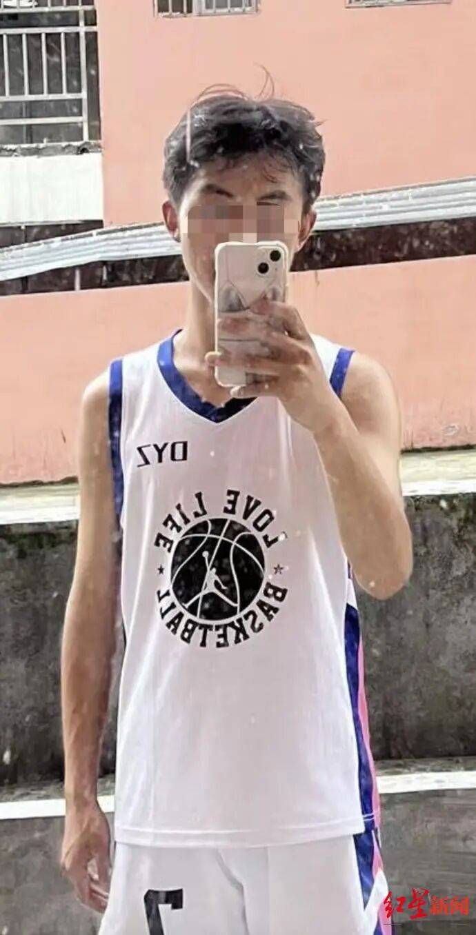 21岁小伙入职3个半月在宿舍猝死<strong></p>
<p>网站资讯</strong>,未获工伤认定,家属质疑过劳死