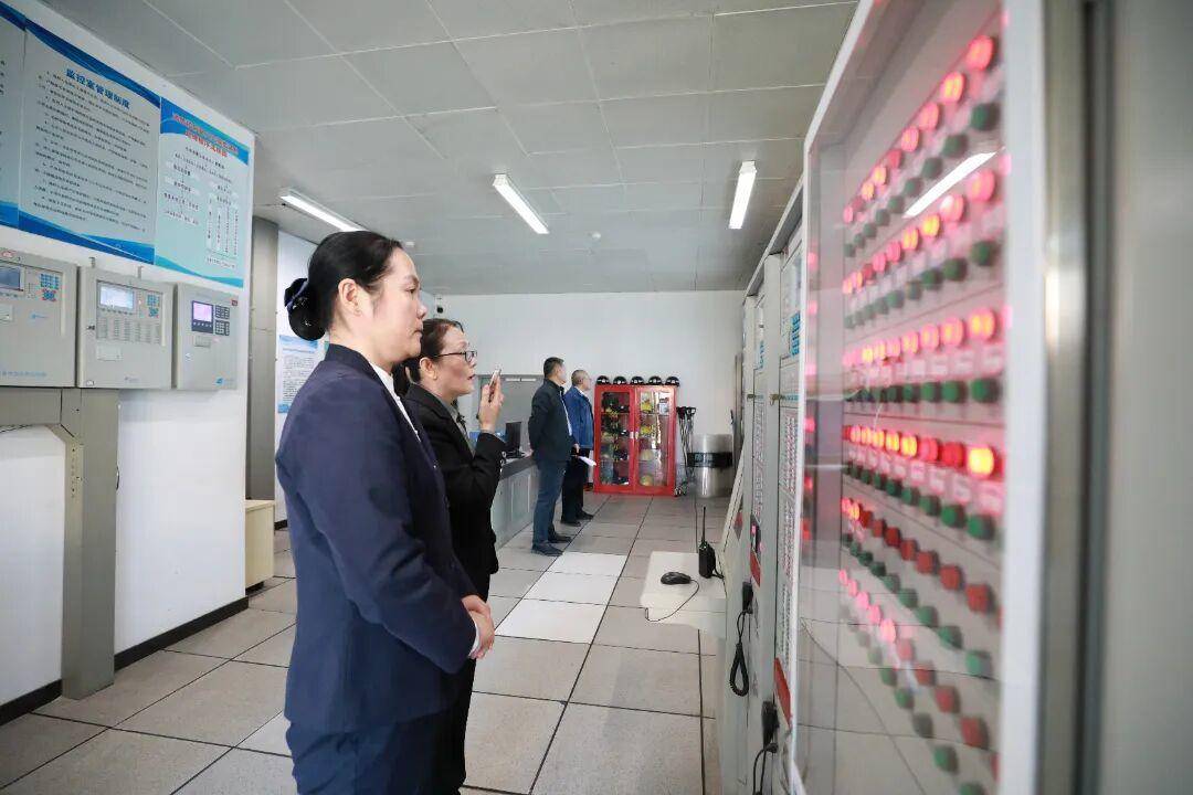 日照城投集团开展海帆商务中心2025年消防应急演练