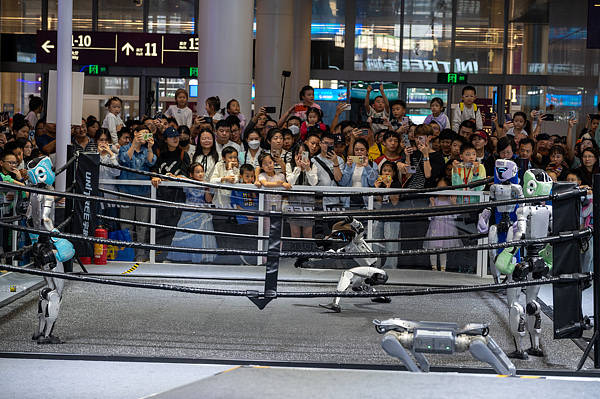 澳媒感叹：中国过去试图追赶西方<strong></p>
<p>资讯下载</strong>，现在赶上了，但西方未来可能赶不上中国