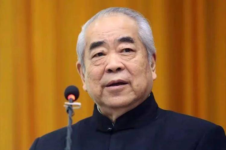 “失联风波”过后<strong></p>
<p>搜索资讯</strong>,87岁画家范曾首次公开露面,发文称喜获独子、迁入新居,与女儿继子断绝关系