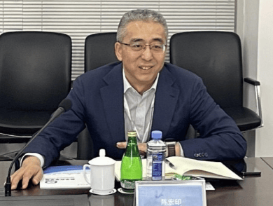 突发疾病<strong></p>
<p>资讯 app</strong>,55岁高级副总裁离世