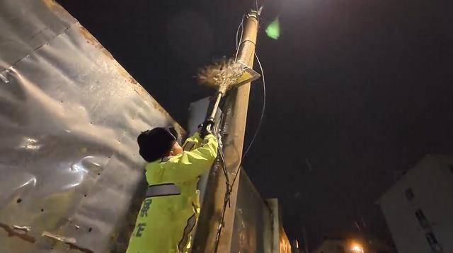 外交部发言人毛宁点赞山东德州交警<strong></p>
<p>app资讯</strong>!