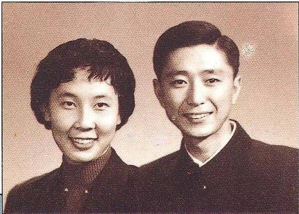 钟瑞去世<strong></p>
<p>资讯app</strong>!宋世雄永别爱妻!