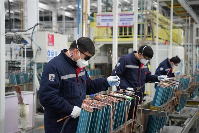 董明珠硬刚空调“铝代铜”<strong></p>
<p>招聘资讯</strong>！海尔、美的、小米将联合推动空调核心散热部件的铜管换成铝管