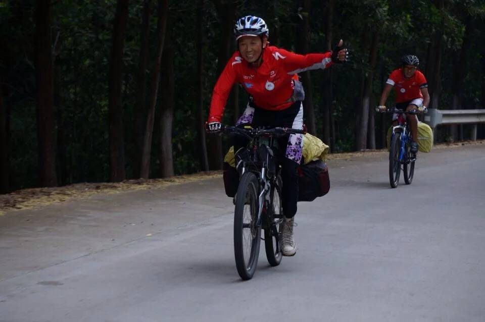 71岁奶奶获健美比赛冠军：被儿媳夸偶像<strong></p>
<p>招聘资讯</strong>，无视“老了就在家等死”的言论