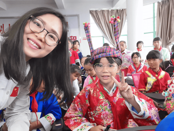 突然爆火！浙大女博士一个月涨粉超50万<strong></p>
<p>博资讯</strong>，“我是过了把瘾”！网友：丝滑入脑……