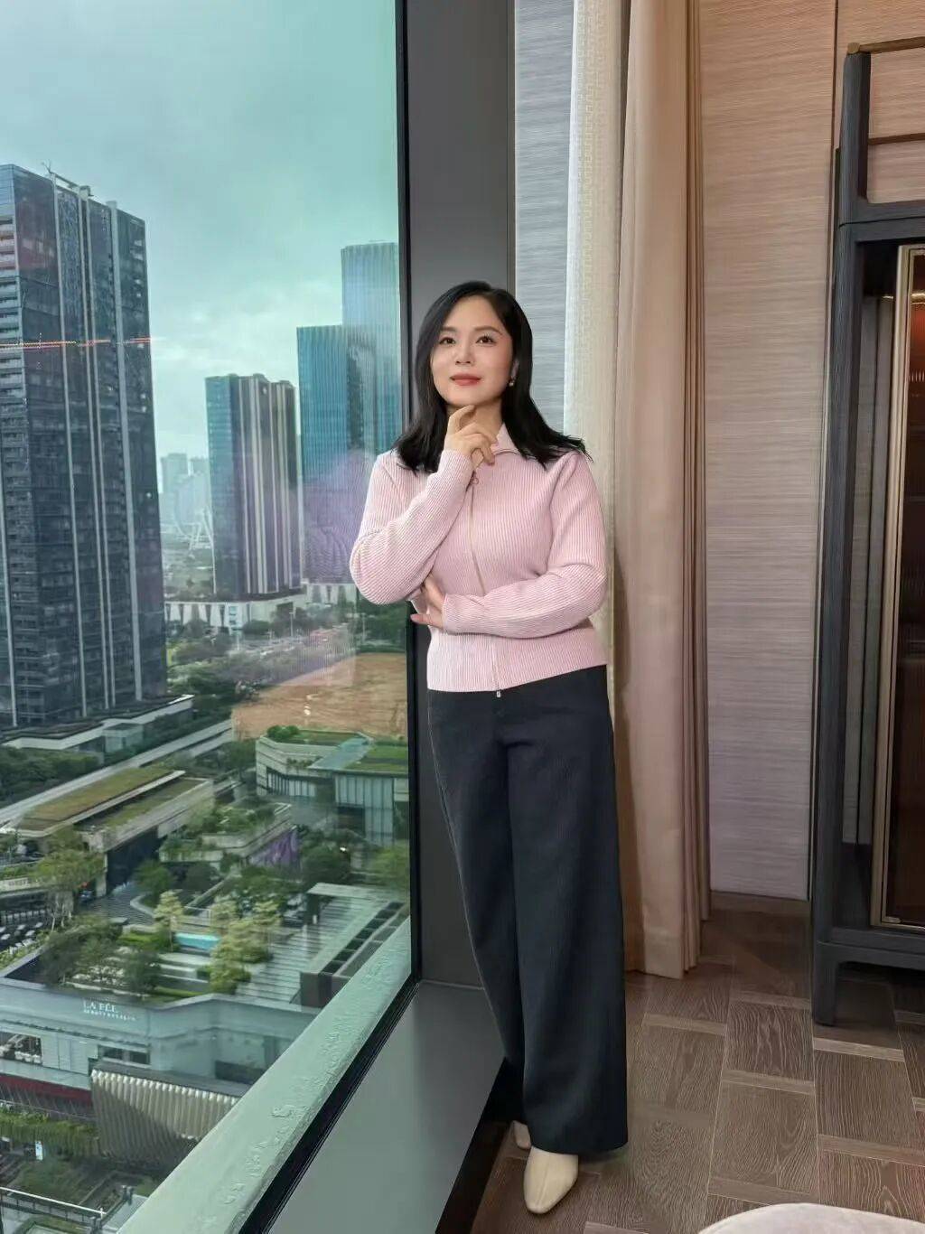 突然爆火！浙大女博士一个月涨粉超50万<strong></p>
<p>博资讯</strong>，“我是过了把瘾”！网友：丝滑入脑……